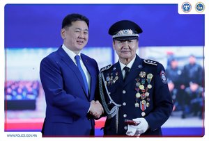 Мөрдөгчдийг төрийн дээд одон, медаль, хүндэт цолоор шагналаа